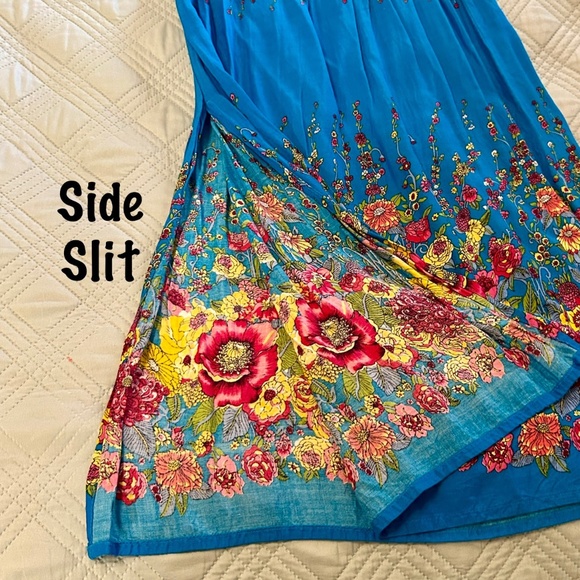 Colorful Women’s Halter Dress, NEVER WORN, Estimated Size Small - Picture 5 of 9